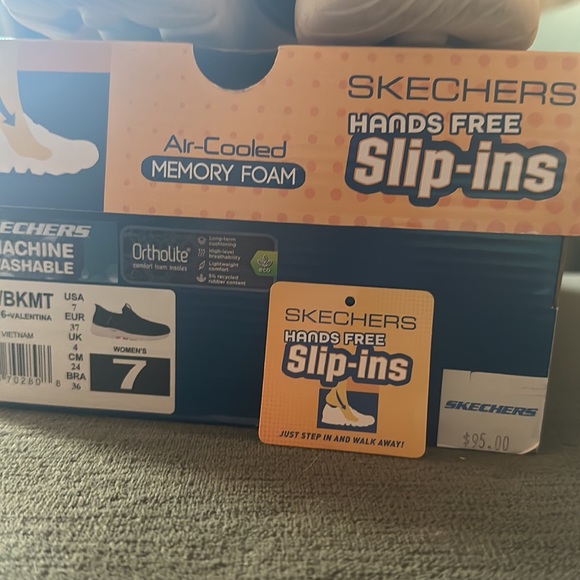 Skechers ladies slip-ins. Black/multi colored threads in shoe. Valentina. - Picture 6 of 7